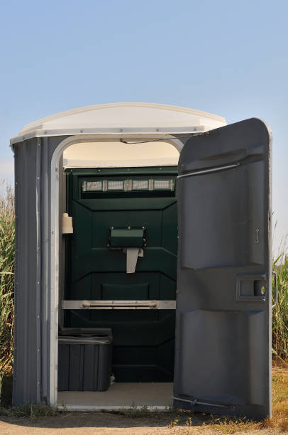 Portable bathroom rental in South Dos Palos, CA